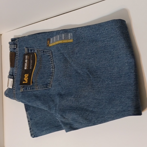 NWT Lee Men's Regular Fit Straight Leg Medium Stonewash Blue Denim Jeans - Picture 14 of 16